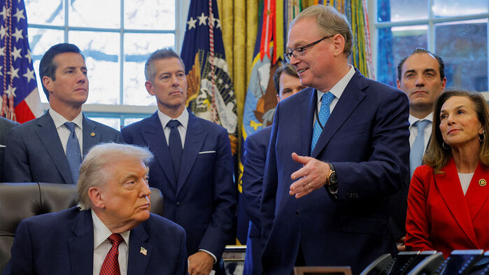 도널드 트럼프 대통령과 케빈 해싯 백악관 NEC 위원장(오른쪽) (사진=연합뉴스)