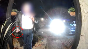 배달음식 먹고 구토&hellip;현관 CCTV 돌려보다 '경악'