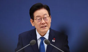 이 대통령, 이학재 겨냥 "업무보고 후 뒤에서 딴 얘기"