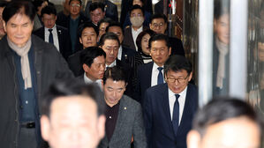 국힘 "민주, '위헌' 내란재판부에 광적인 집착&hellip;중단해야"