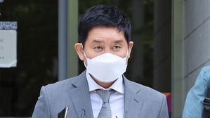 법원, 불법 정치자금 전달 혐의 김봉현에 '무죄'