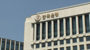 외환당국, 3분기 '환율 방어'에 17억 달러 순매도