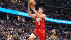 NBA 휴스턴, 셰퍼드 앞세워 덴버에 115 대 105 승리