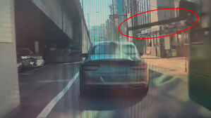 "이건 살인미수" 압구정 운전하다 봉변&hellip;하늘에서 '뚝' 