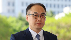 특검, '김건희 수사 무마' 의혹 수사&hellip;이원석 전 총장 24일 소환