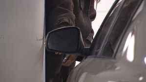 사이드 안 접힌 차 노려 '탈탈'&hellip;다음날 또 털다 결국 덜미