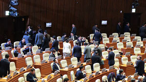 내란재판부법도 '무제한 토론' 맞불&hellip;여야 대치 계속