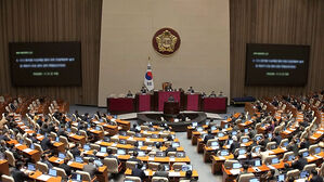 내란재판부법도 '무제한 토론' 맞불&hellip;여야 또 대치