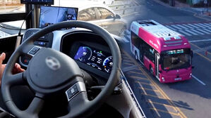 운전자 조작 없이 도로 달린다&hellip;'자율주행 고래버스'