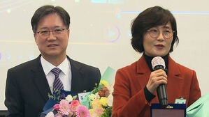 김우식 SBS 보도국장&middot;민영 고려대 교수 '우석호 방송저널리즘상'