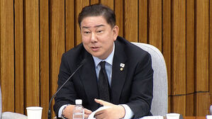 '대한항공' 호텔 숙박권 논란에&hellip;김병기 "즉각 반환"