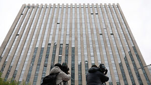 특검, '퇴직금 미지급' 쿠팡CFS&middot;쿠팡 본사 이틀째 압수수색