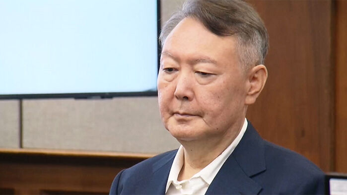 [속보] 특검, 윤석열 '체포 방해 등' 혐의 총 징역 10년 구형