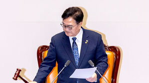 '표현 자유 위축법' 본회의 처리에 민주당 의원도 "기권"