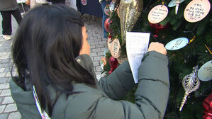 추위도 녹인 성탄의 설렘&hellip;"최대 10만 인파" 도심 '북적'