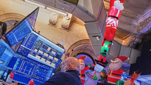 뉴욕증시, '산타랠리' 시동&hellip;S&P500&middot;다우 지수 최고치 마감