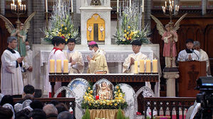 "성탄의 빛이 어둠 비추길"&hellip;오늘 곳곳서 미사&middot;예배