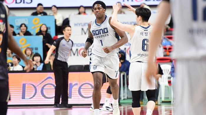 소노의 나이트, 이정현