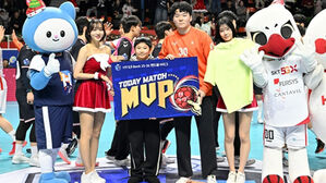 SK, 하남시청 꺾고 '메리 크리스마스'&hellip;신인 골키퍼 이창우 MVP