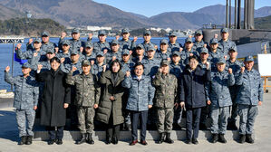 안규백, 퇴역 장보고함 찾아 "그 정신 핵잠으로 이어질 것"