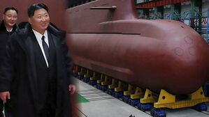 [이슈빡] 한국 트집 잡더니&hellip;핵잠 공개한 북한