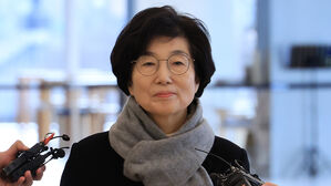 '김건희에 로저비비에 선물' 김기현 부인 특검 재출석