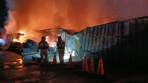 순창 싱크대공장서 불&hellip;일가족 추정 3명 화상