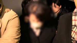 전 비서실장 피의자 조사&hellip;'정치권 로비' 추궁