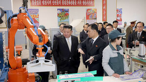 김정은, 은산종이공장 준공식 참석&hellip;"다른 도에도 종이공장 건설 본보기"