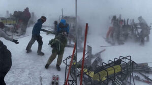 스키 타러 갔다가 '날벼락'&hellip;발 '꽁꽁' 묶인 사연