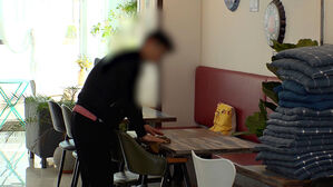 자영업자 폐업 1만여 개 '뚝'&hellip;고용 지표서도 변화