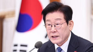 이 대통령 "시간 때우고 누릴 것만 누려&hellip;공공기관 개혁 필요"