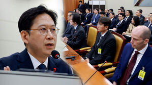 "쿠팡 자체 발표, 악의적" 반박&hellip;"왜 감추냐" 되레 발끈