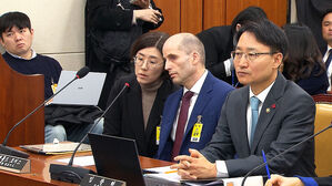 청문회서 오히려 '언성'&hellip;국정조사 공식화