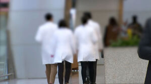 의사인력 양성 토론회&hellip;32개 의대 증원 '1천930∼4천200명' 논의