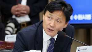 '원조 친명' 김영진, 공천 헌금 의혹에 "20년 전 사라진 악습&hellip;불쾌"