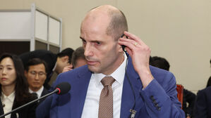 로저스 쿠팡 대표 '택배 업무 체험하라'에 "해보겠다"