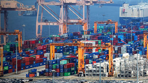 수출 '사상 최대'라지만&hellip;희비 엇갈린 산업계