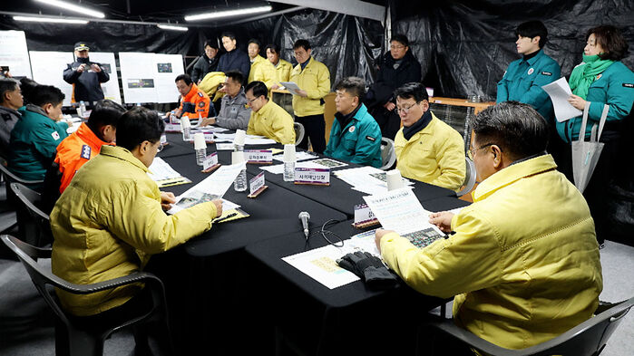 윤호중 행안장관, '10만여 명' 인파 대비 보신각 타종행사 현장 점검