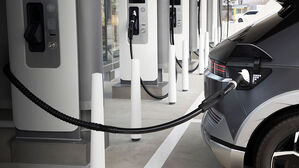 테슬라조차 흔들린 이유&hellip;전기차, '가격'이 왕좌를 결정한다