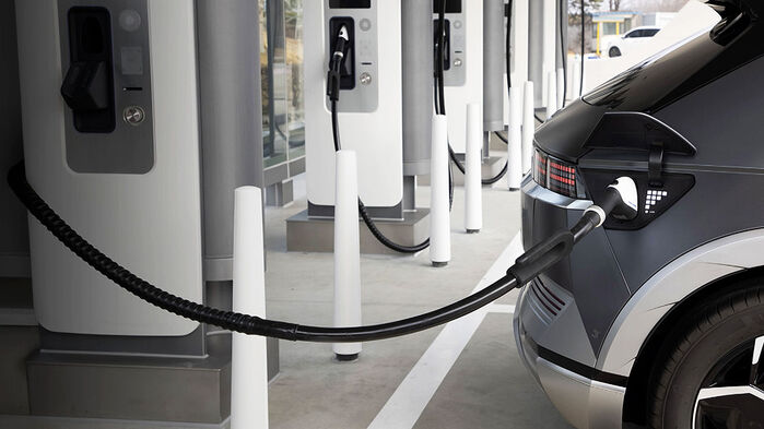 테슬라조차 흔들린 이유&hellip;전기차, '가격'이 왕좌를 결정한다