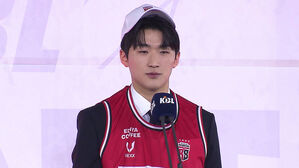 '1순위' 문유현 '강렬한 데뷔'&hellip;정관장 2연승