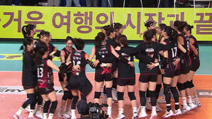 새해엔 다르다!&hellip;꼴찌들의 '반란 합창'