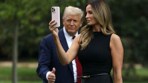 "백악관의 인플루언서"&hellip;트럼프의 SNS 전략 뒤엔 그녀가 있다