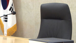 "비리 알리겠다" 협박에도&hellip;대리시험 쳐준 교수들