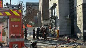 서울 종로구 5층 건물서 불&hellip;"40대 남성 숨져"