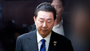 "당 대표실로 보냈다"는 탄원서&hellip;김병기 손에?