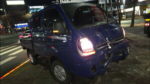 대전 서구 사거리서 오토바이-화물차 '쾅'&hellip;1명 부상