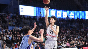 프로농구 kt, 소노 잡고 3연승&hellip;신인 강성욱 17점 맹활약