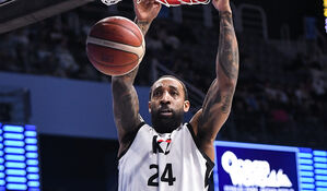 윌리엄스 '역전 버저비터'&hellip;프로농구 kt, 선두 LG 잡고 4연승